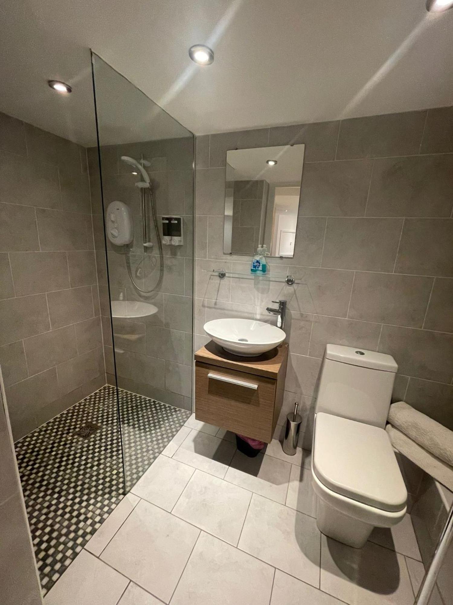 Spacious Central 2Bed Apartment Wilmslow Exterior photo